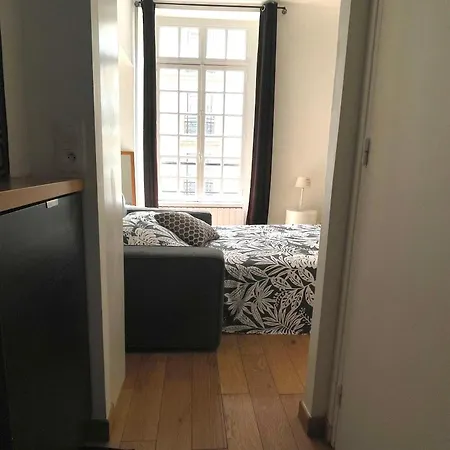 Mini Au Coeur Du Marais Appartamento Parigi